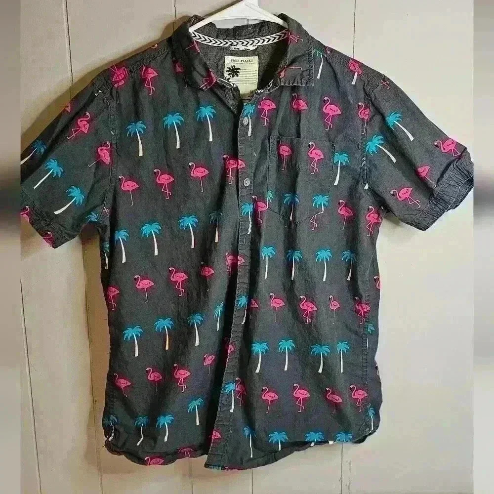 Free Planet Mens Short Sleeve Button Down Flamingos & Palm Trees Sz M